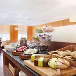 Western Hotel 3*