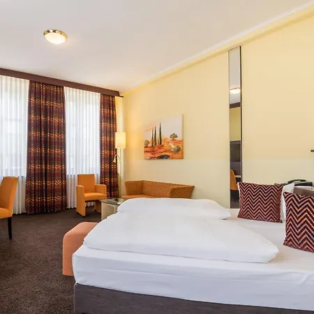 Western Hotel 3*