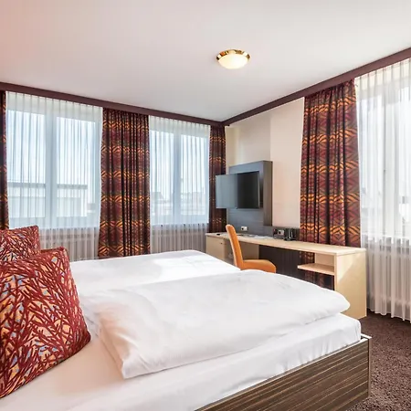 Western 3* Augsburg